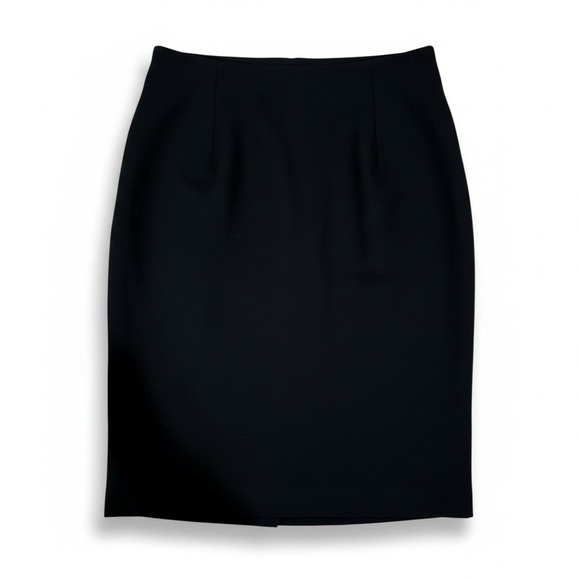 Chico’s Black Pull On Pencil Skirt Size 1   (Fit M 8-10) Faux Pocket Detail - Picture 2 of 7
